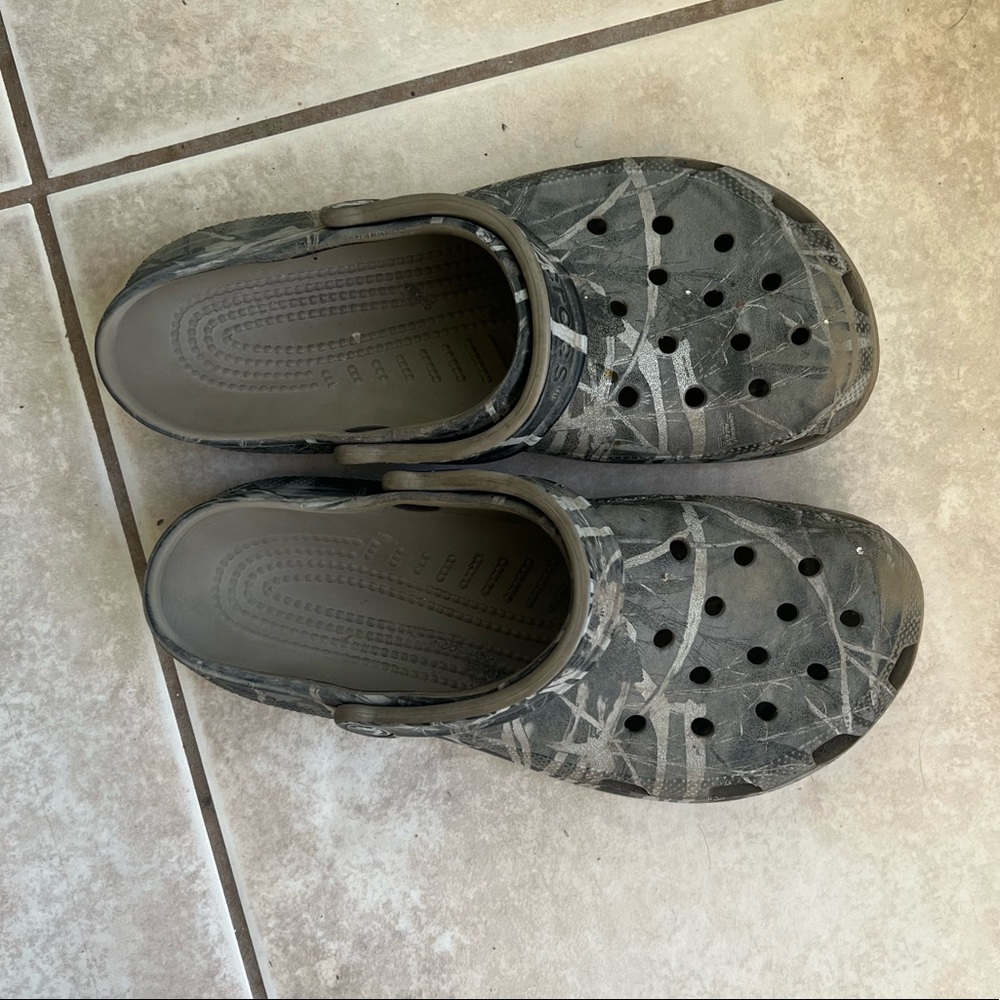 Camo crocs